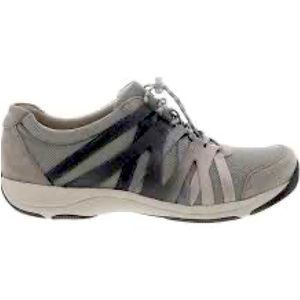 Brand new Dansko Henrietta tennis shoes. Size 8 1/2-9 (39 European)